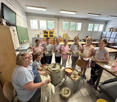 Év végi kézműves foglalkozások általános iskolákban